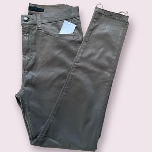 Joe's Jeans
The Charlie High Rise Ankle Skinny Jeans coated size 28